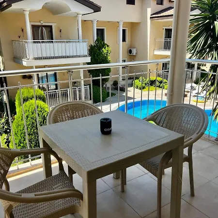 In A Complex With Pool And Perfect Location * סייד